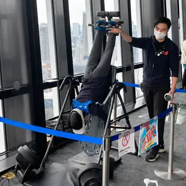 Bungee VR experience on Tokyo Tower's observation deck