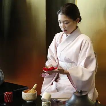 Tea ceremony experience on Tokyo Tower's observation deck